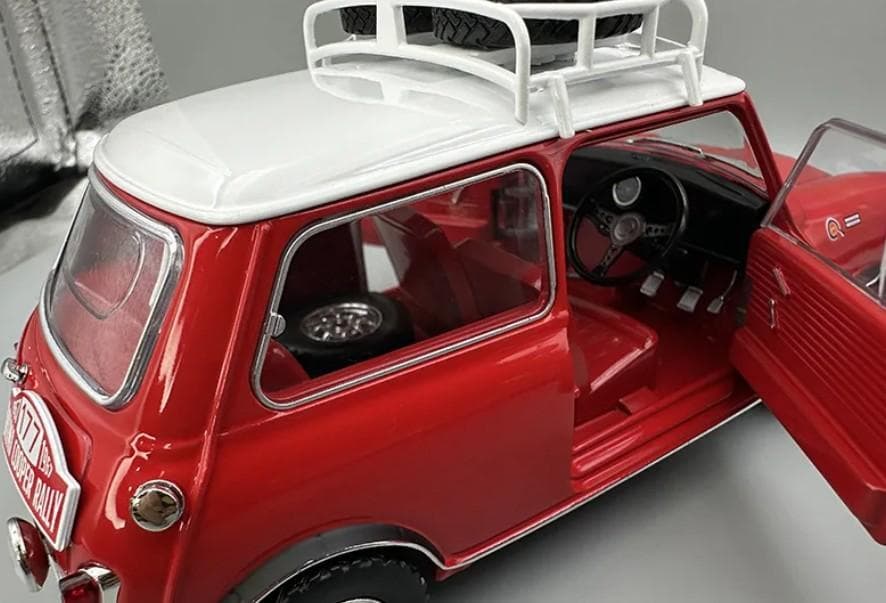 1/18 ミニクーパーS モンテカルロラリー 優勝車 1967 #177