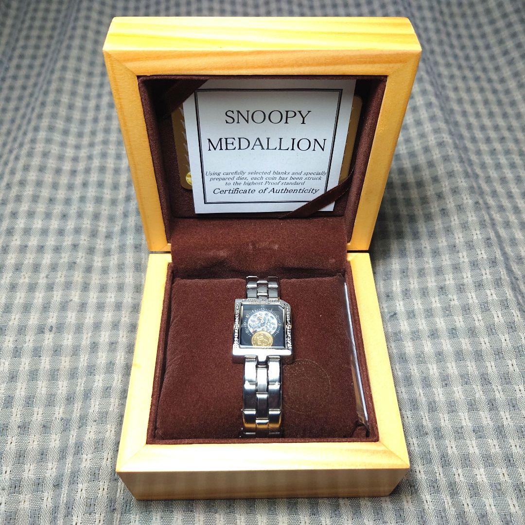  KING スヌーピー ゴールドメダルスケルトンウォッチ(ブラック)