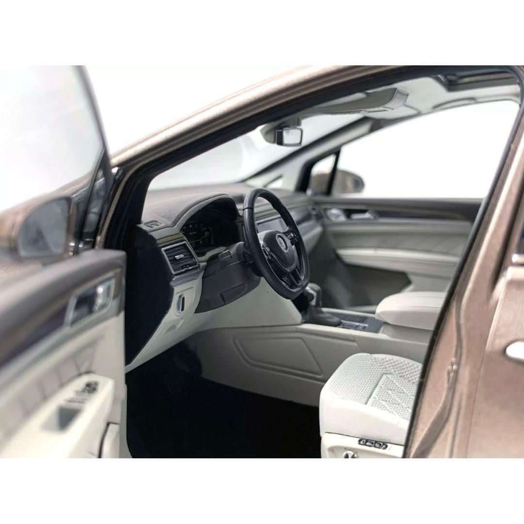 1:18スケールフォルクスワーゲン ヴィロラン MPV メタルモデルカー