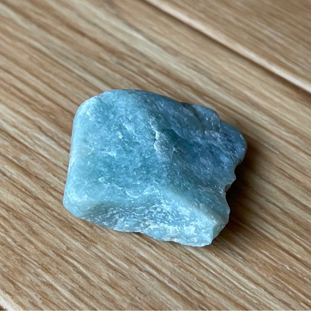 糸魚川 翡翠原石 緑 アイス