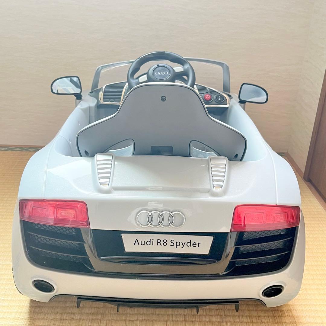 【動作確認済み】アウディ 電動自動車 Audi R8 Spyder シルバー