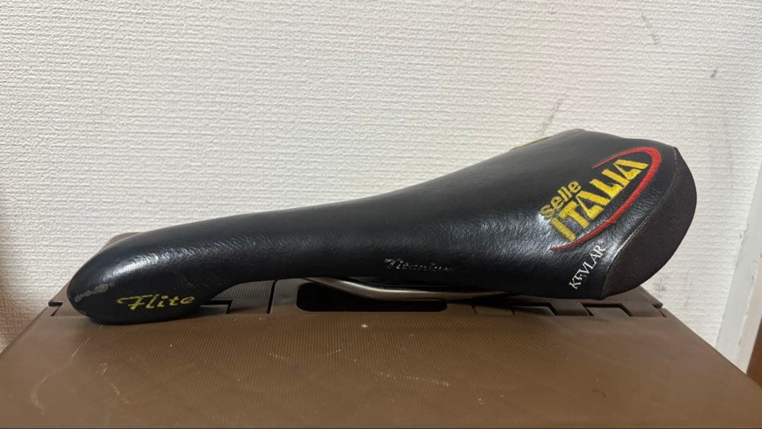 当時物！セライタリア フライトチタニウム サドル