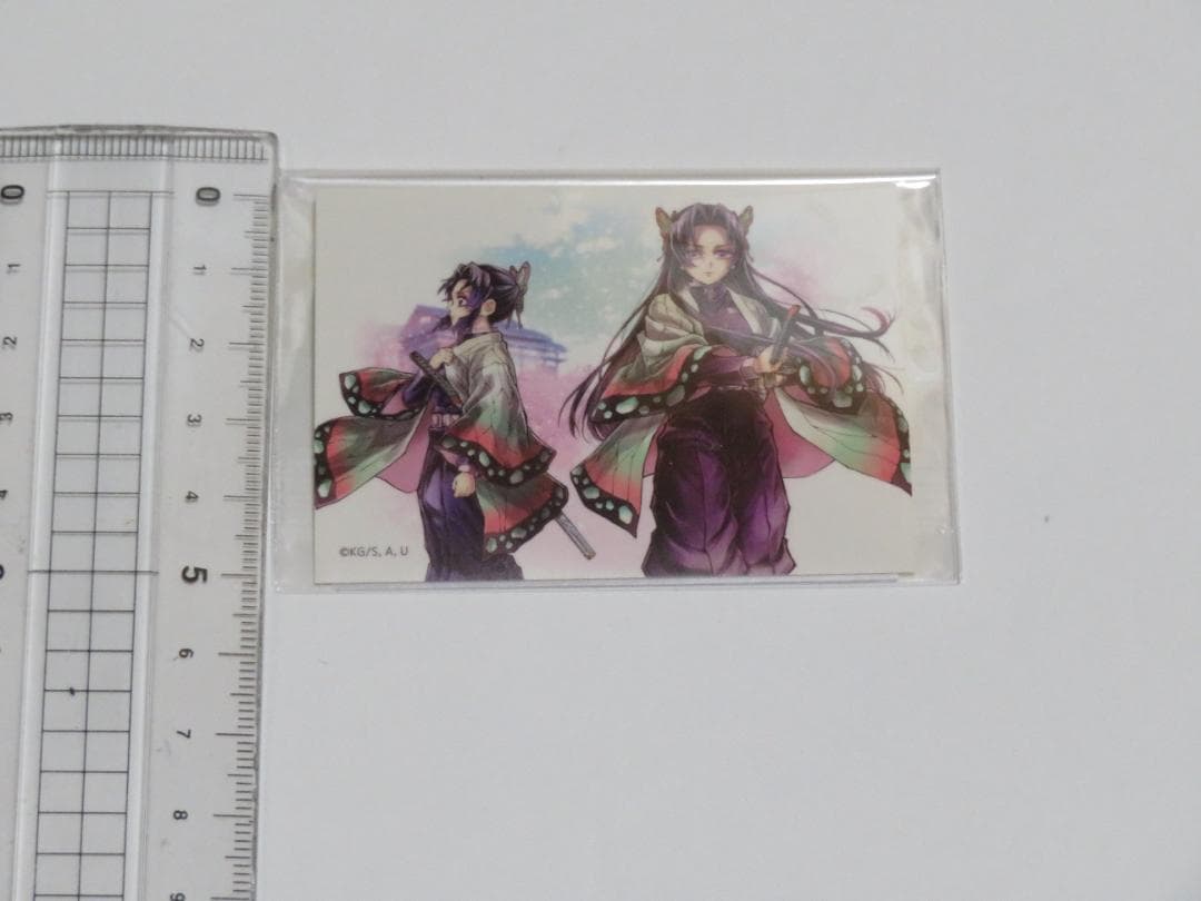 鬼滅の刃　くじ　繋ぐ　胡蝶カナエ　胡蝶しのぶ　アクリル色紙　缶バッジ他　その1