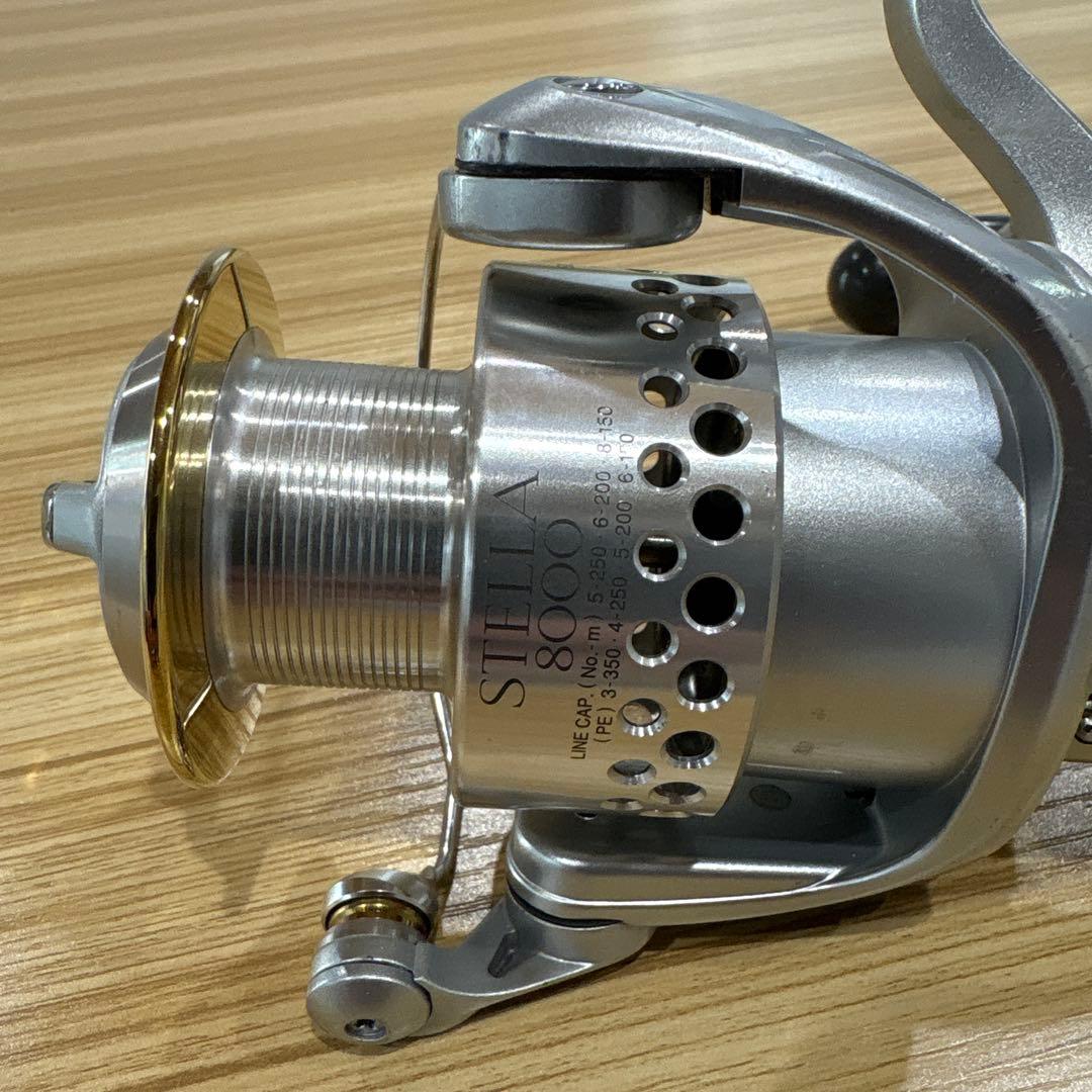STELLA 8000 スピニングリール