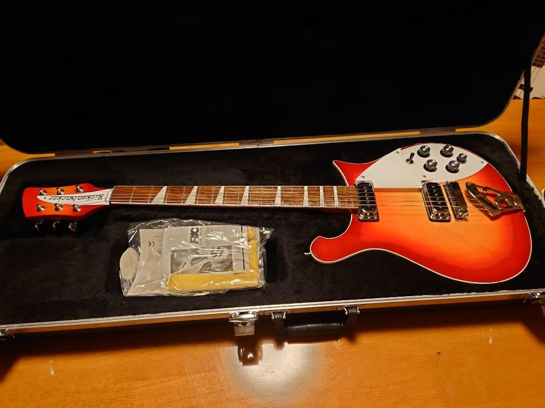 ギター Rickenbacker 620