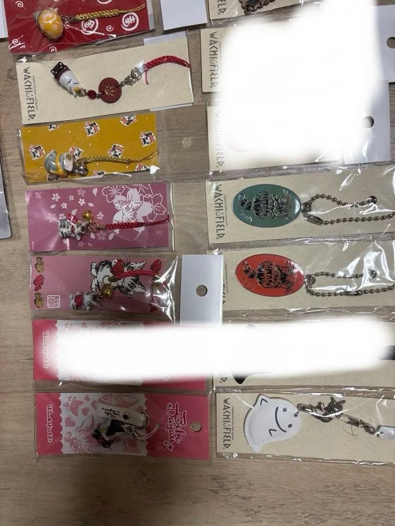 わちふぃーるど　ダヤン　ストラップ　ピンズ　キーホルダー　まとめ売り