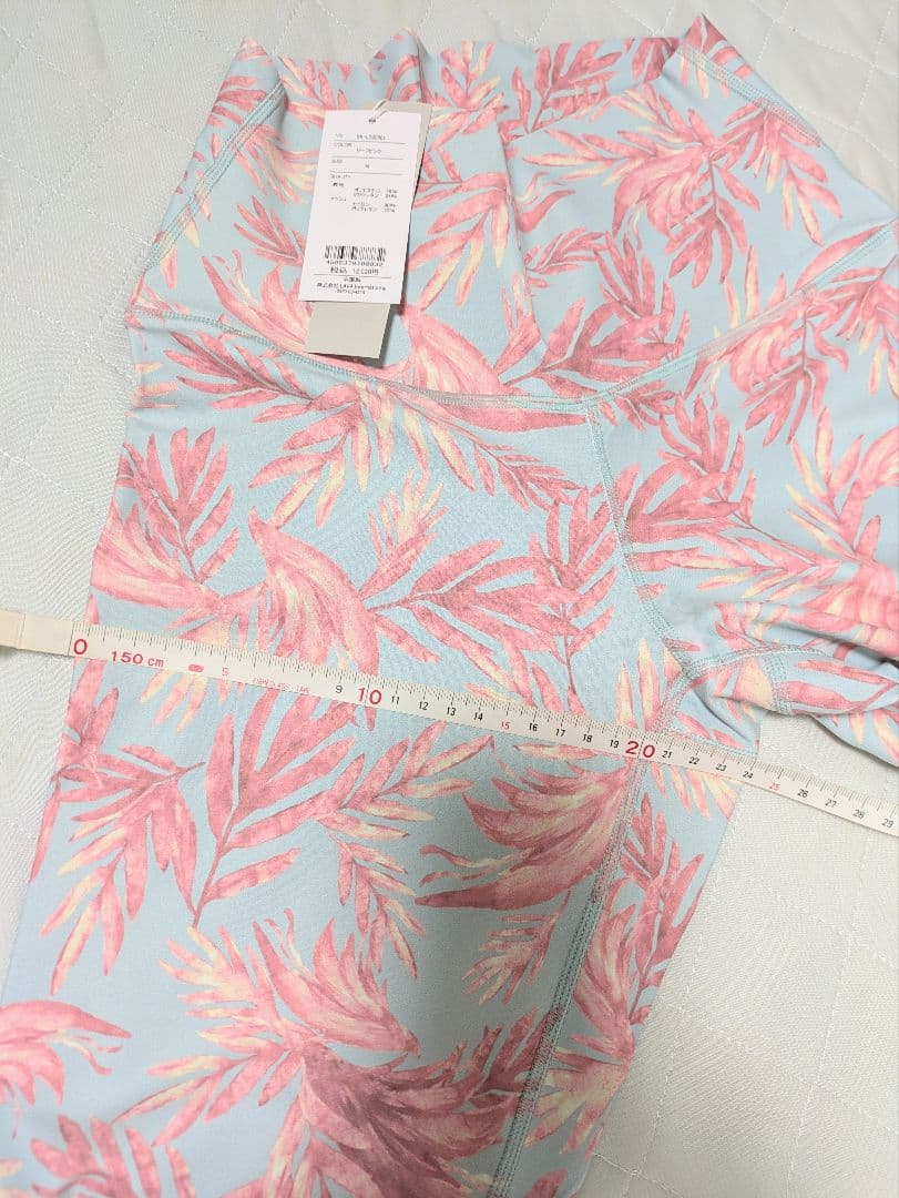 新品タグ付【SUKALA】水色×リーフピンクレギンス(М)