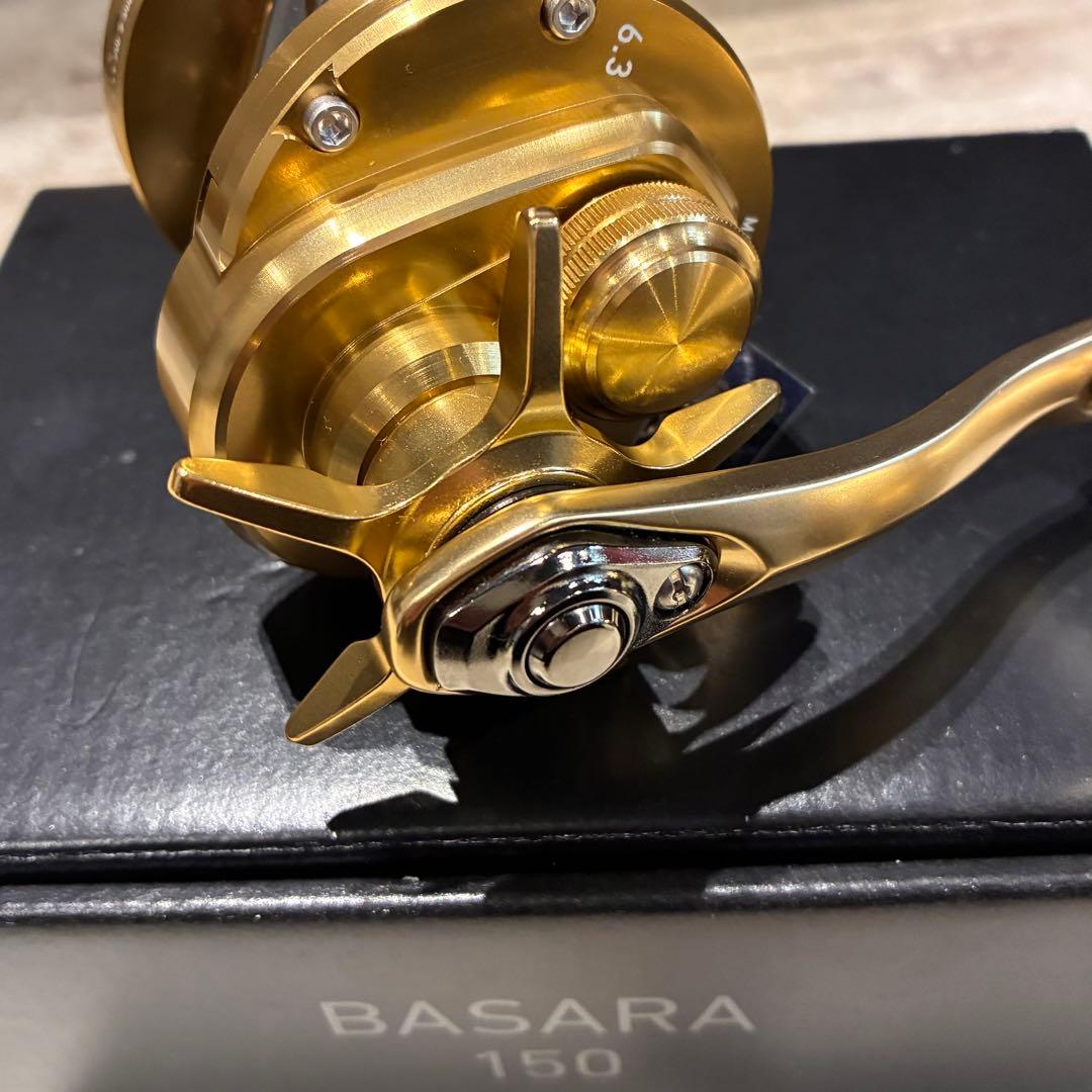 美品 海釣り 2回使用 Daiwa ダイワ バサラ150 21年 右ハンドル