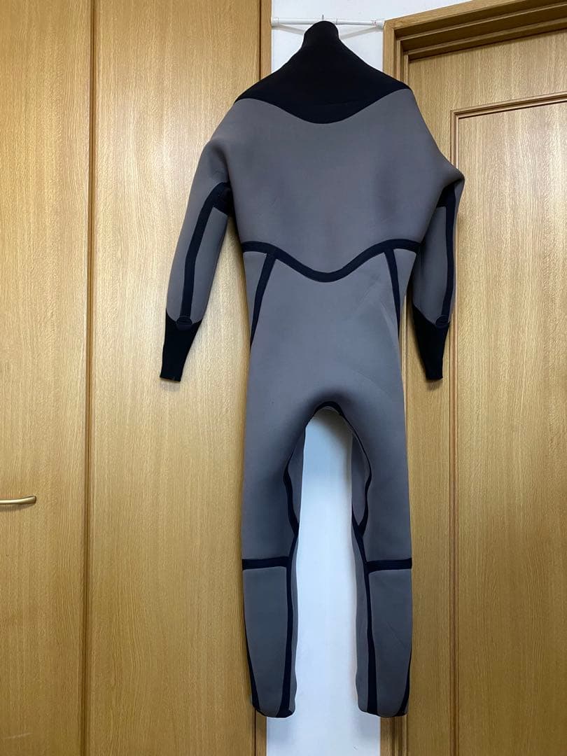 ★超人気メーカー【4D】メンズ用３ｍｍジャージソフトドライスーツ