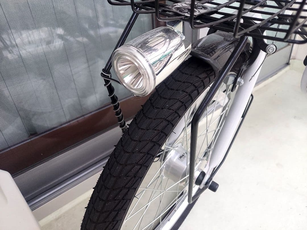 ホワイト シティサイクル メッシュバスケット付き※直接お渡しできる方限定