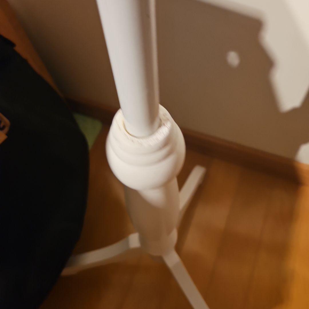 ホワイトファブリックマネキン トリポッドスタンド