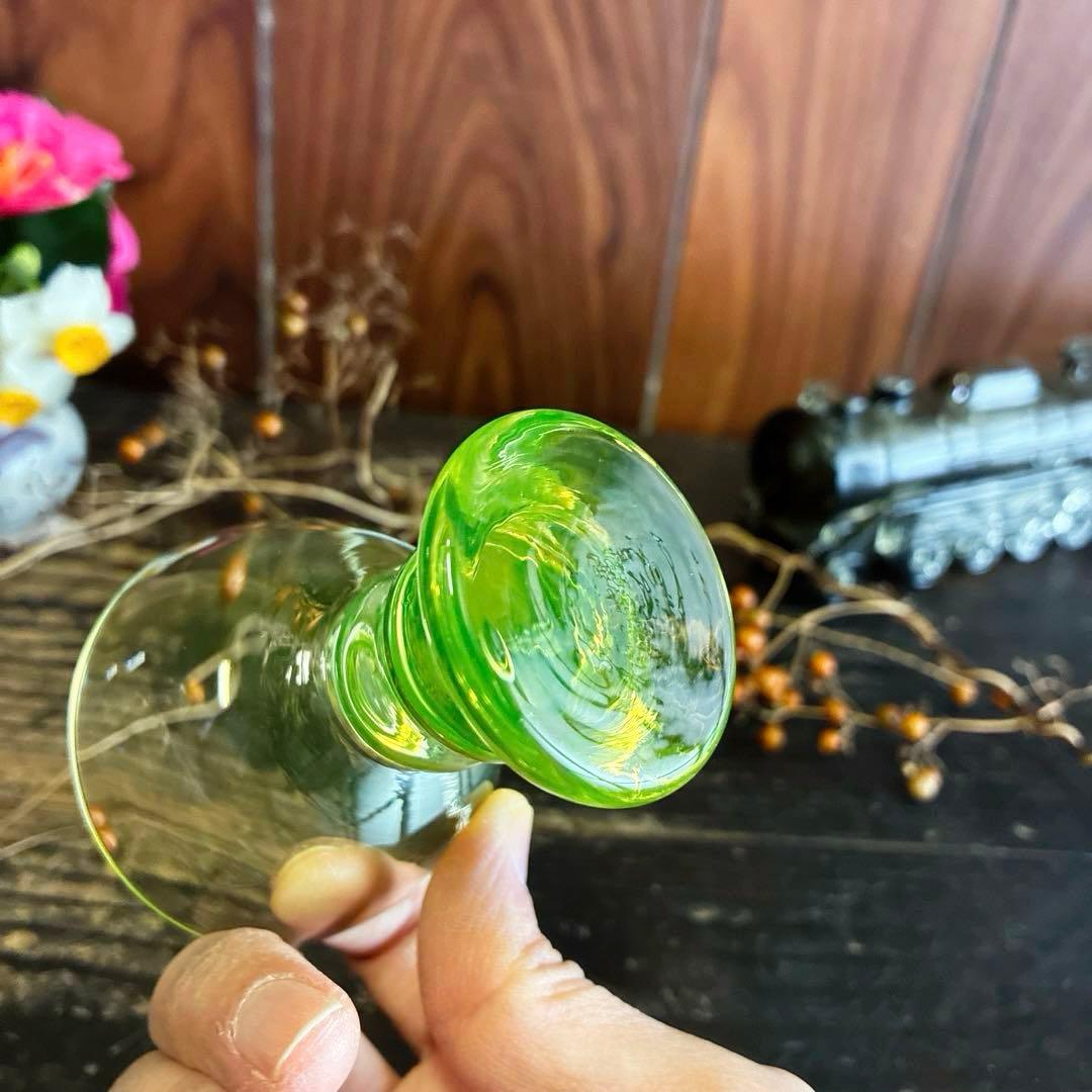 骨董　時代ガラス　希少カナリアイエロー　二重玉ステム　盃　酒器　ウラン１客限り