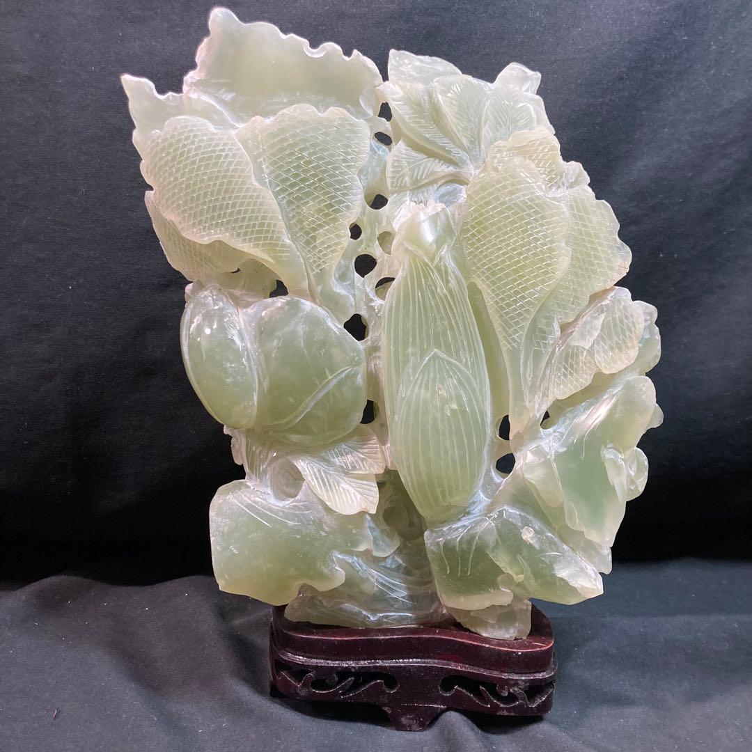 《中国古玩》翡翠 玉石彫刻 植物 蝙蝠 中国美術