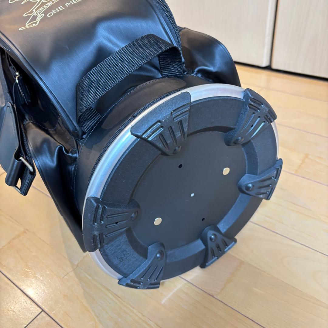 新品★限定★ONE PIECE キャディバッグ STRAW HAT CREW