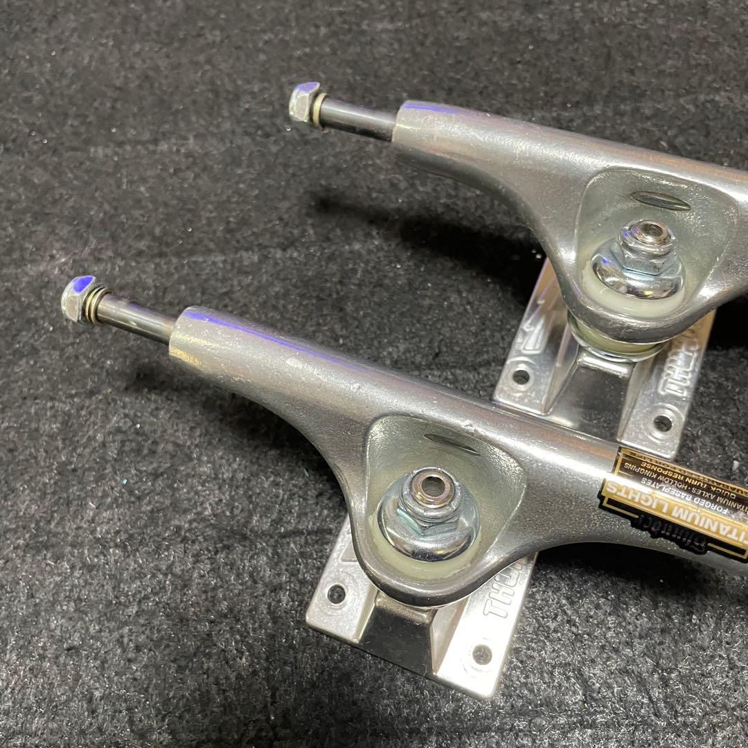 サンダートラック　チタニウム　スケートボード　スケボートラック　新品　148