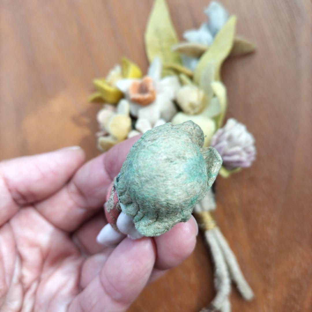 ドイツ　アンティーク　HERTWIG ミニチュアビスクドール　帽子を被った女の子