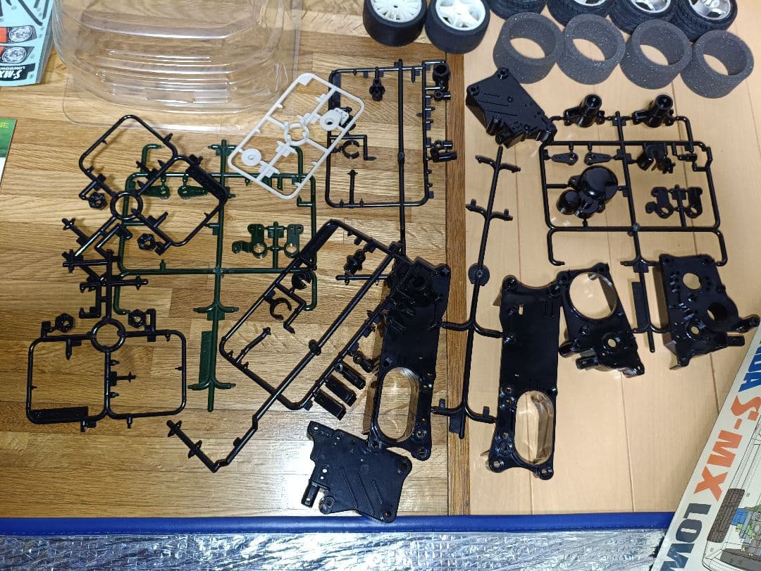 当時物！タミヤ TAMIYA 未塗装 S-MX ボディ M01シャーシセット