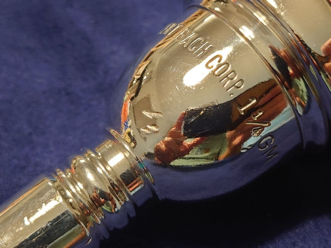 V.Bach Corp. 1-1/4GM バスTbマウスピース