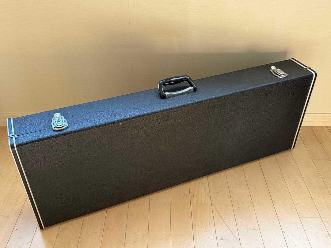 Roland Juno-106用　純正ハードケース。