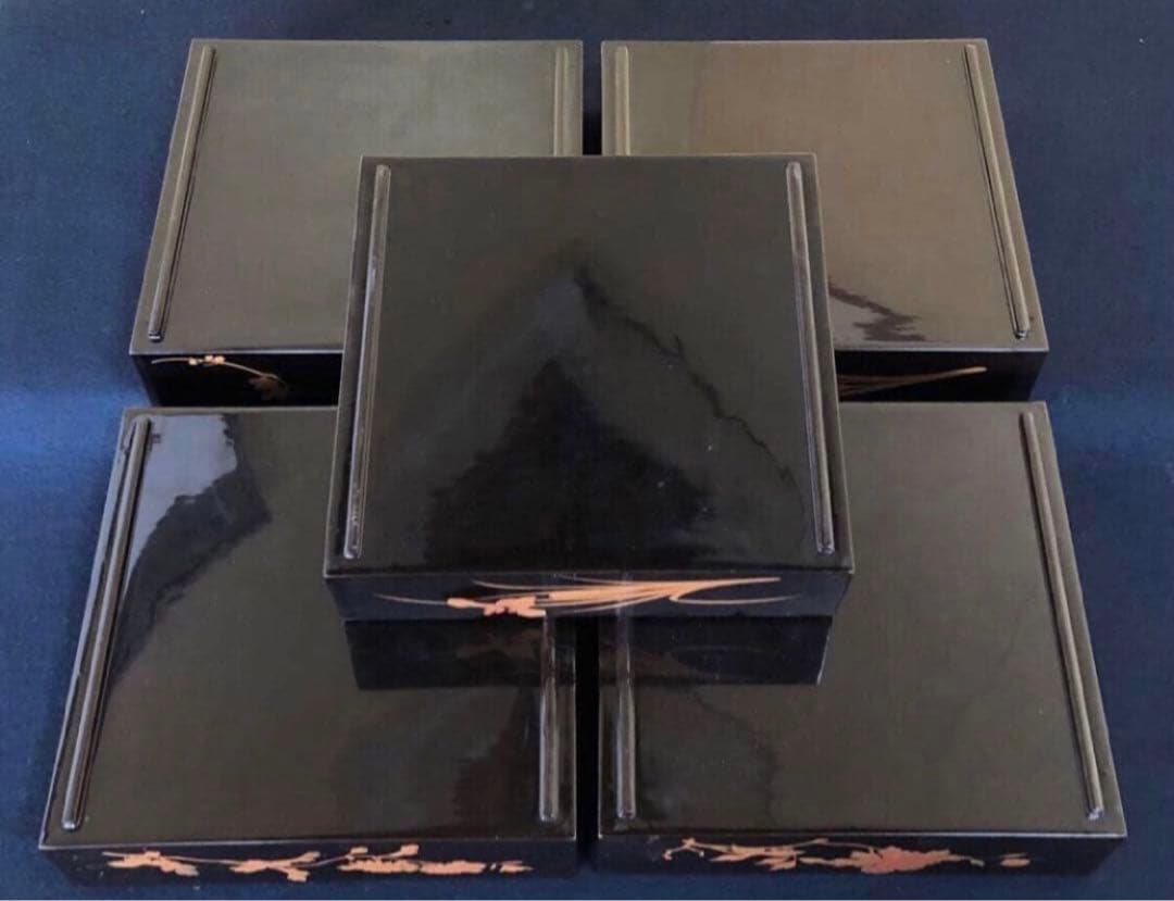 《レ》黒内朱 蒔絵付 五段重 替蓋付 木製漆器 木箱　251016い3