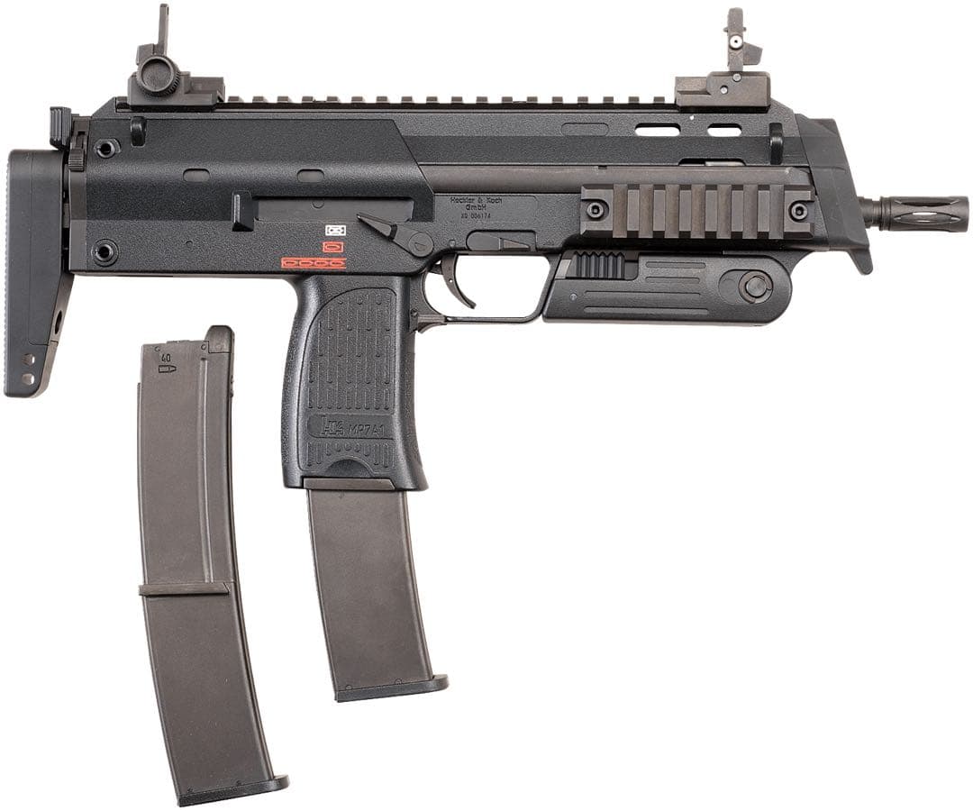 KSC MP7 ガスガン　ドットサイト・マガジン６本付き