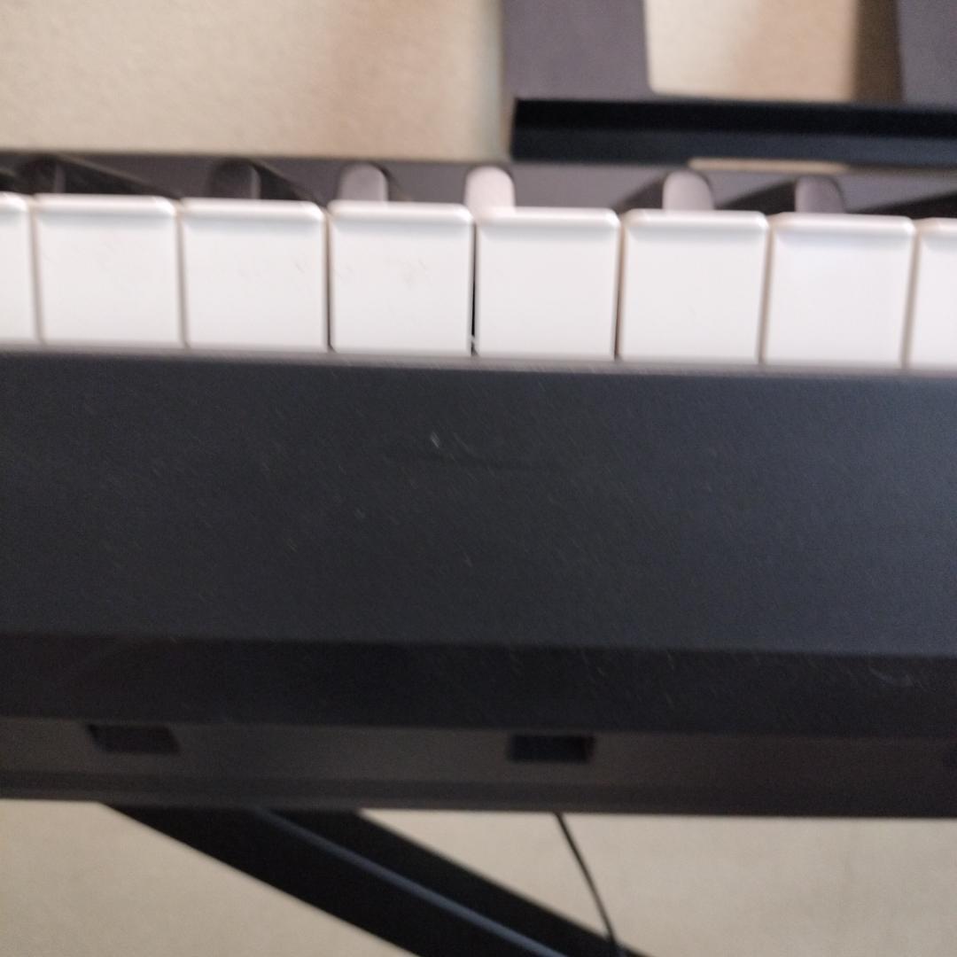 {引き取り限定}YAMAHA電子ピアノ８８鍵盤 スタンド付き