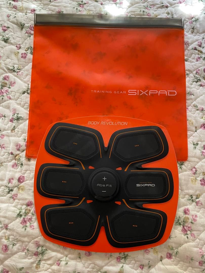 再値下げ【極美品】SIXPAD アブズボディセット2 取説あり　充電式アプリ対応