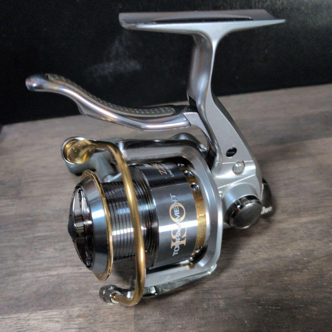 ダイワ トーナメント ISO Z2500LBD