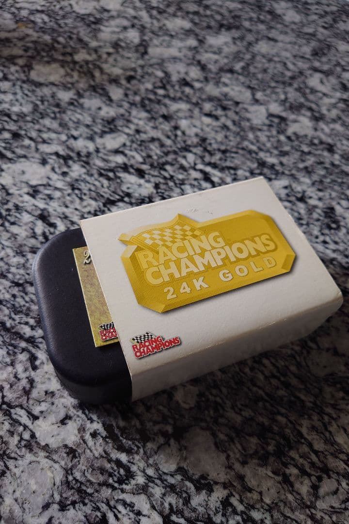 超貴重　激レア　24 ＫGOLD　レーシングチャンピオン記念ミニカー