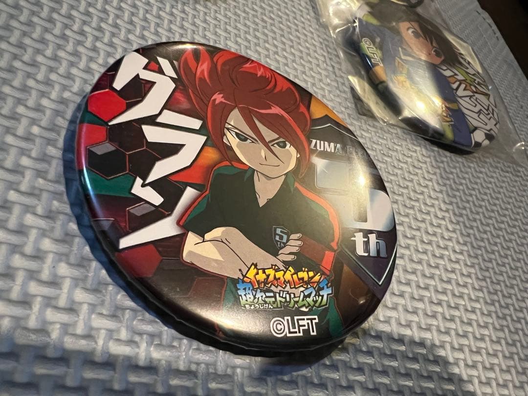 【バラ売り不可】イナズマイレブン　ドでか缶バッジ　64点セット