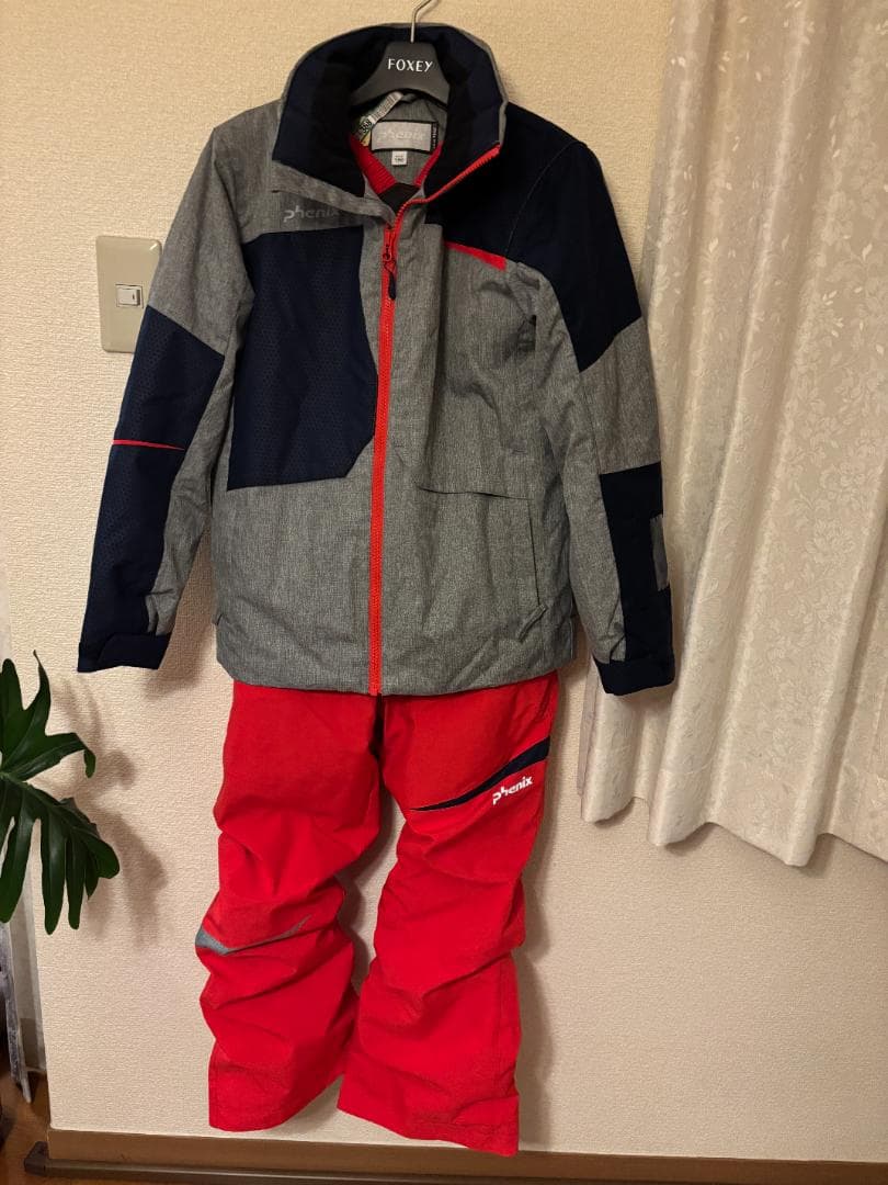 Phenix子ども用スキーウェア 150cm (135-155cm調節可)