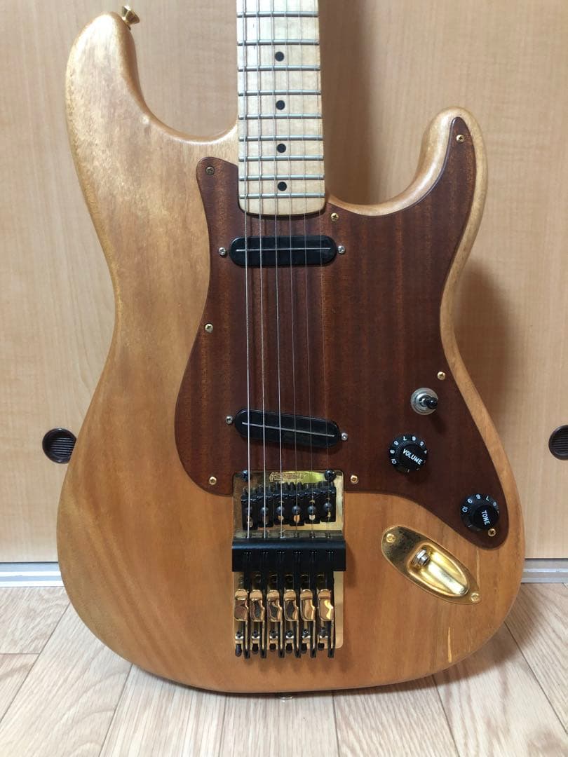 On Ott  Hipshot trilogyブリッジ搭載エレキギター