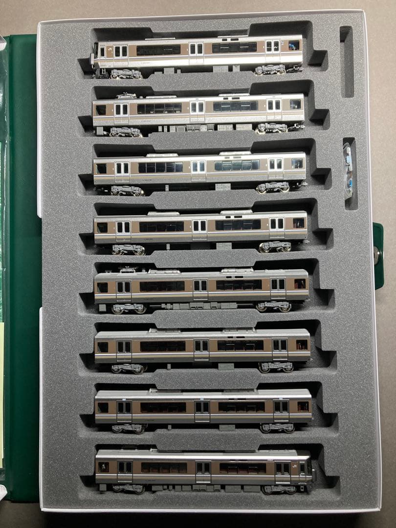 室内灯付 223系 2000番台 新快速 8両セット KATO 10-1678