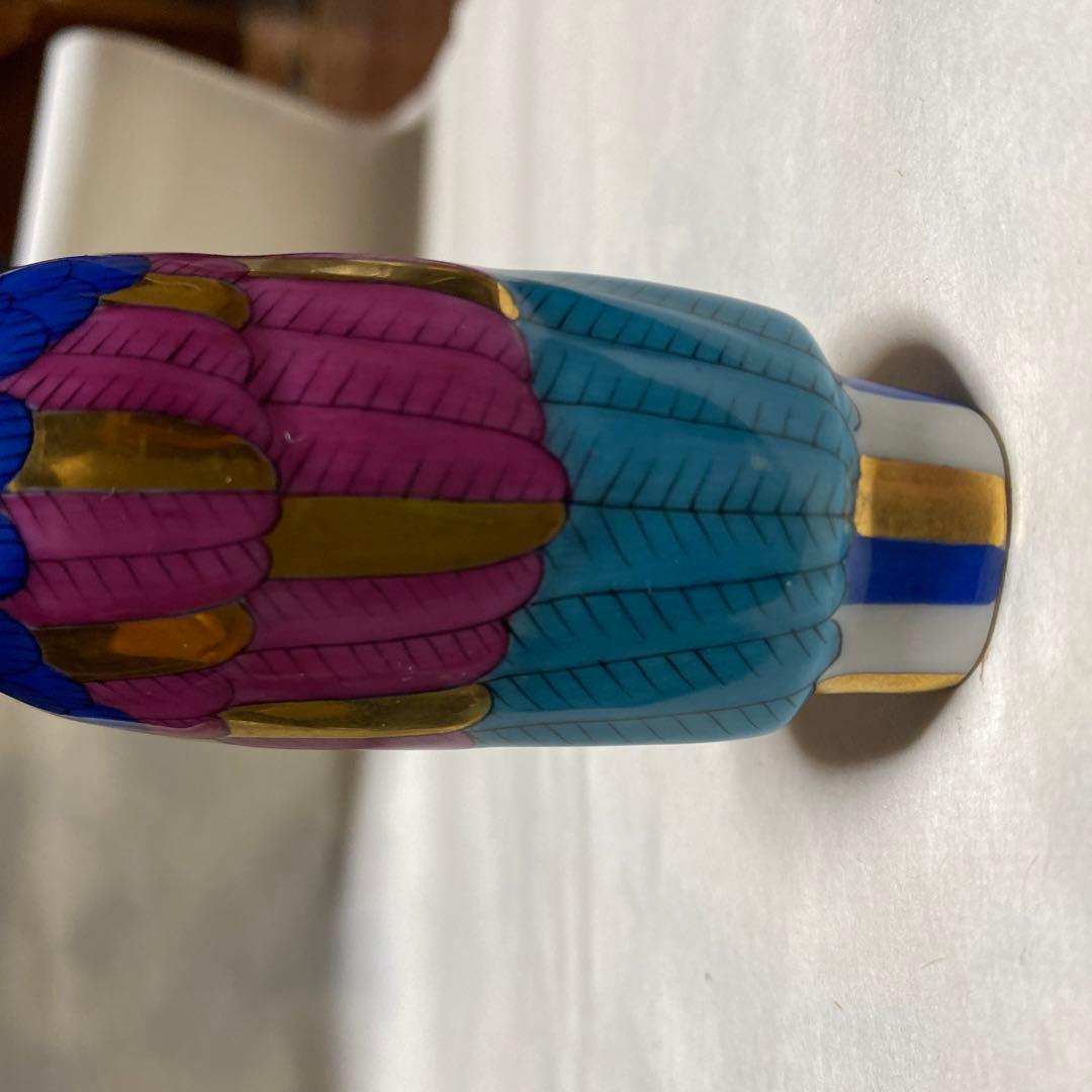 カラフルなフクロウの陶器置物