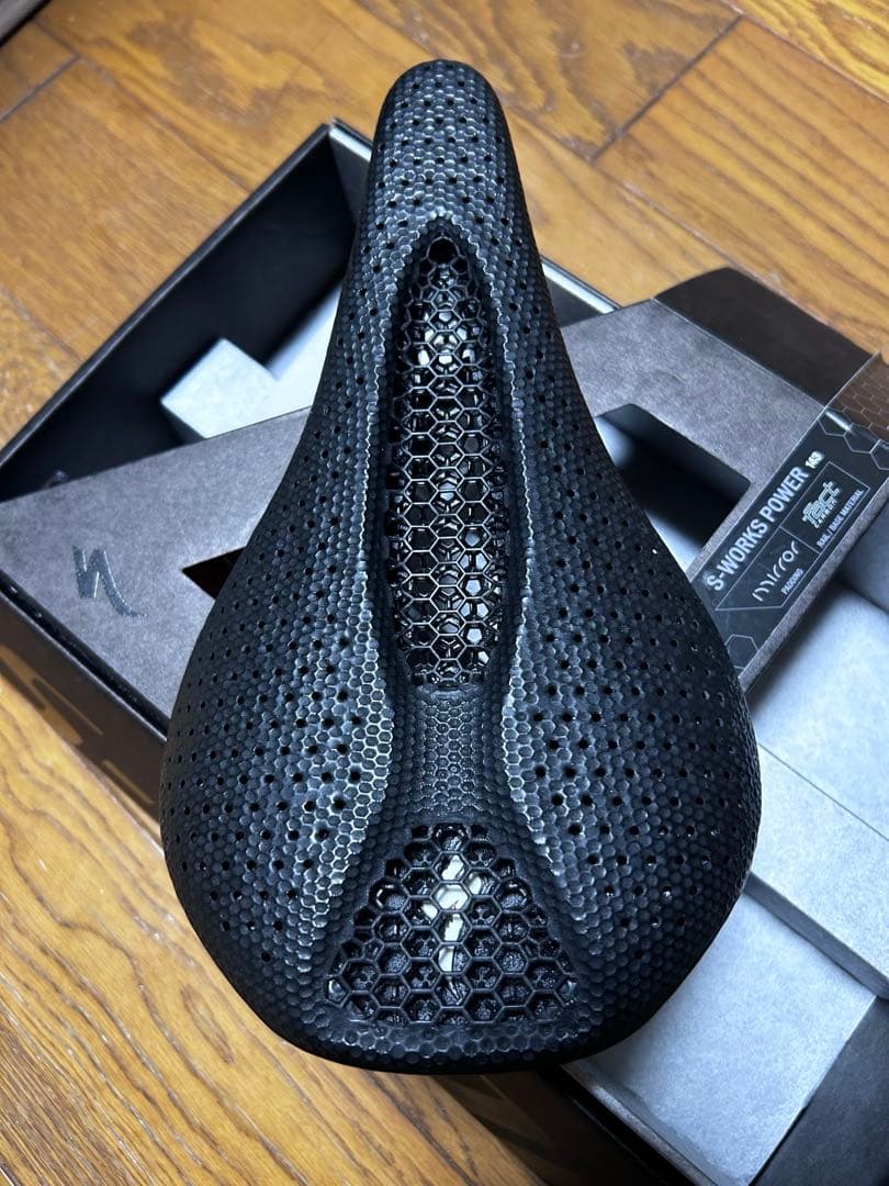 S-WORKS POWER 143 ブラック サドル