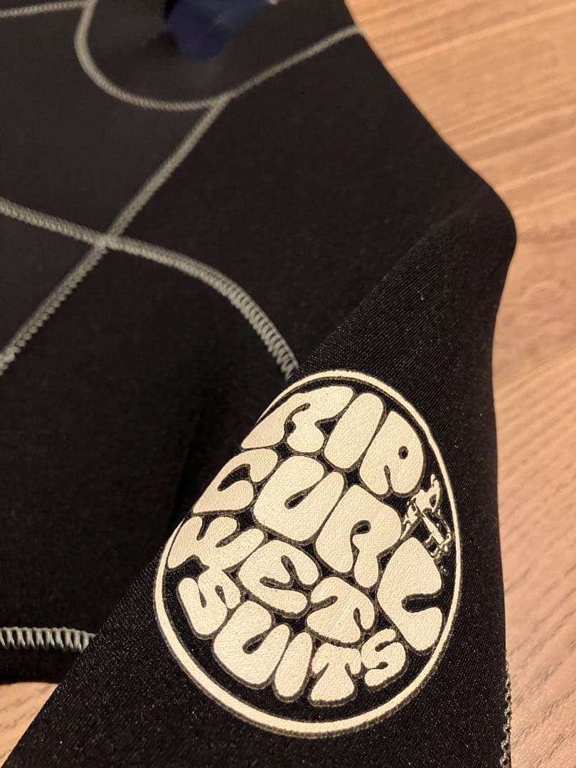 【美品】リップカール　タッパー　レディース　M