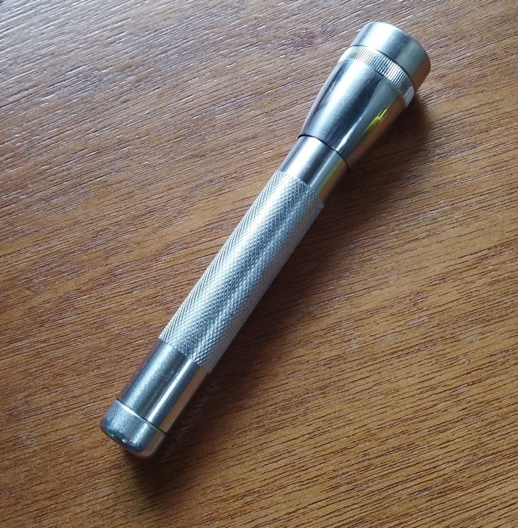 ミニマグライト　ビンテージ品　AA 単3電池タイプ　シルバー　非LED