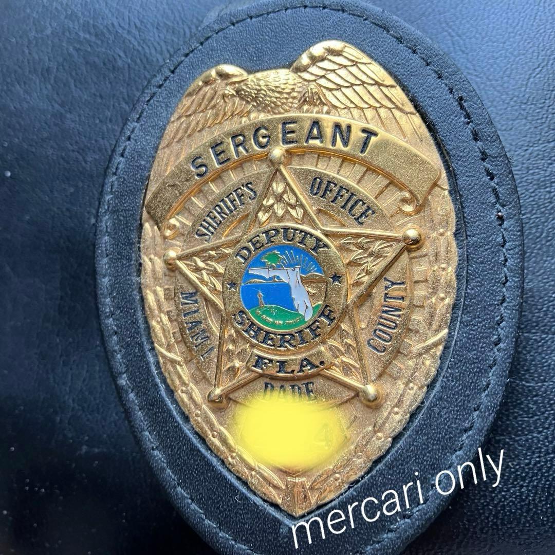 MIAMI DADE郡 HM ブラッキントン サージェントランク実物ポリスバッジ