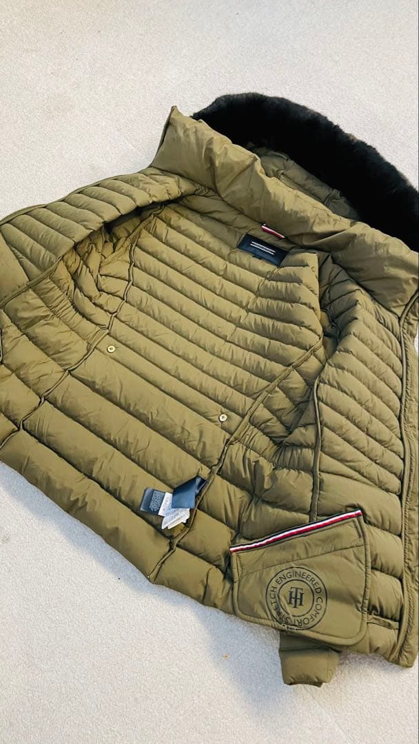 美品　トミーフィルフィガー　ダウン　アウター　ショートダウン　ジャケット　L
