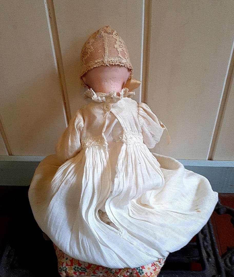 ⭐可愛いです！！目を閉じる！アンティークビスクドール　クッション付き　18