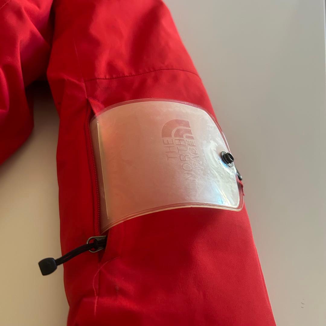 【希少】　ザノースフェイス 　ダウン　スキーウェア　キッズ　120 レッド