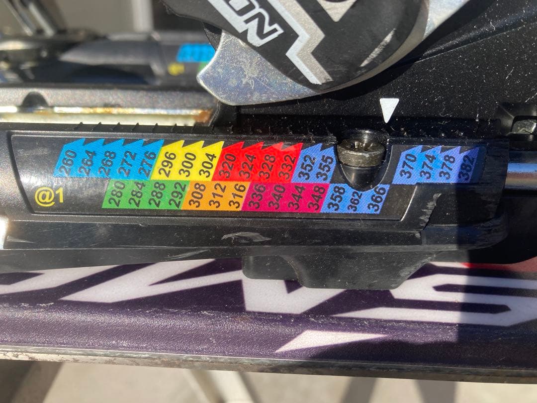 ショートスキー(ファン　ミッド　ミドル)ボードと解放ビィンディングのセット