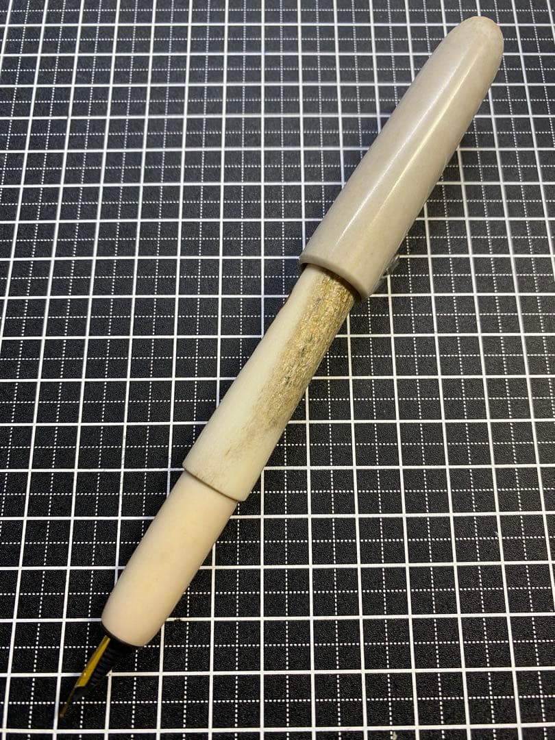 平井木工挽物所　雲舟シリーズ　鹿角　万年筆　字幅F