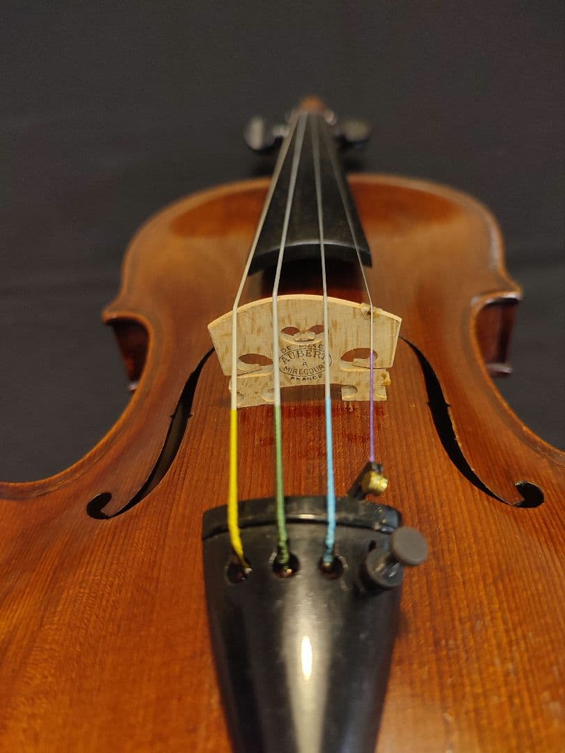 バイオリン　アンティークジャーマン１/2　弦・駒新品交換済　弓・ケース・肩当付属