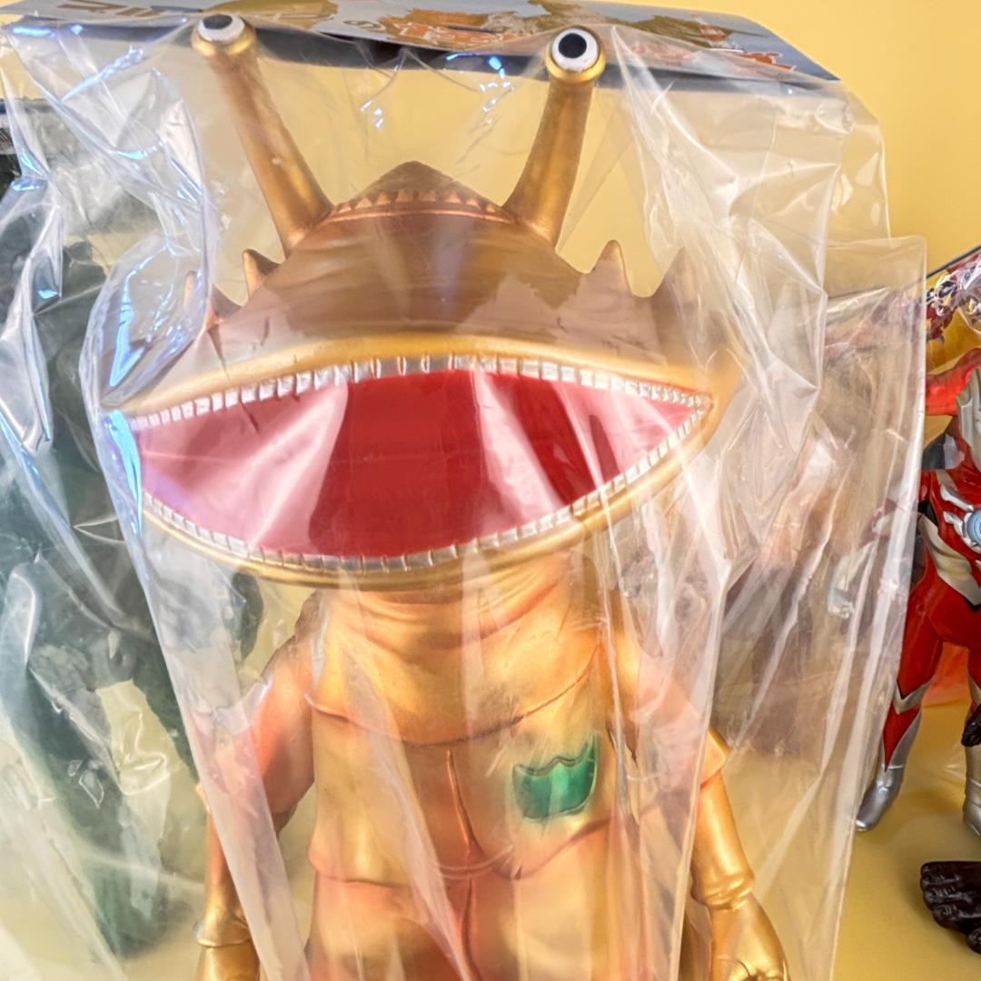 ブルマァク　ジャイアント　ゴールド　カネゴン　高さ35ｃｍ　マルサン・やまなや