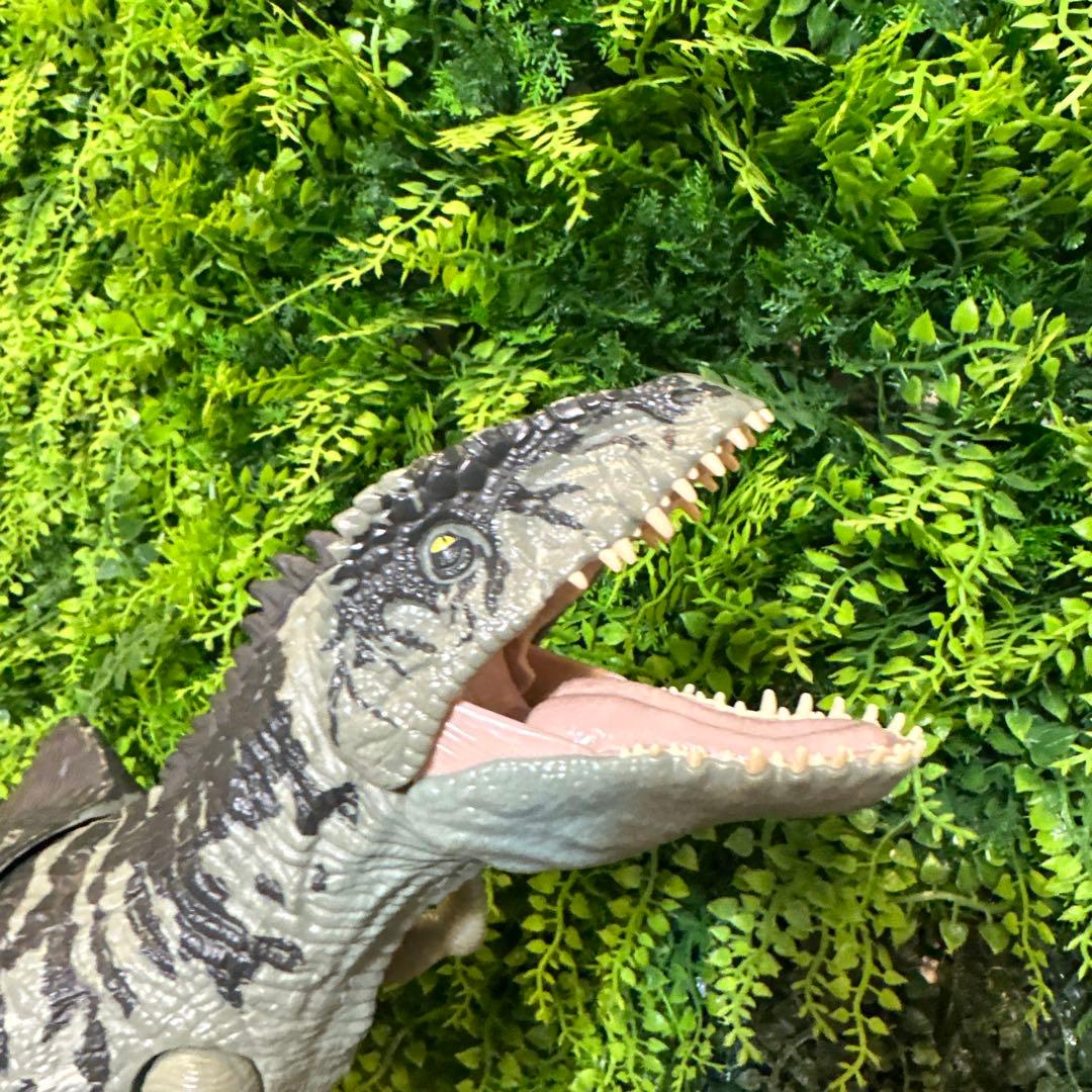 マテル ジュラシックワールド スーパーかみつき！ほえるギガノトサウルス