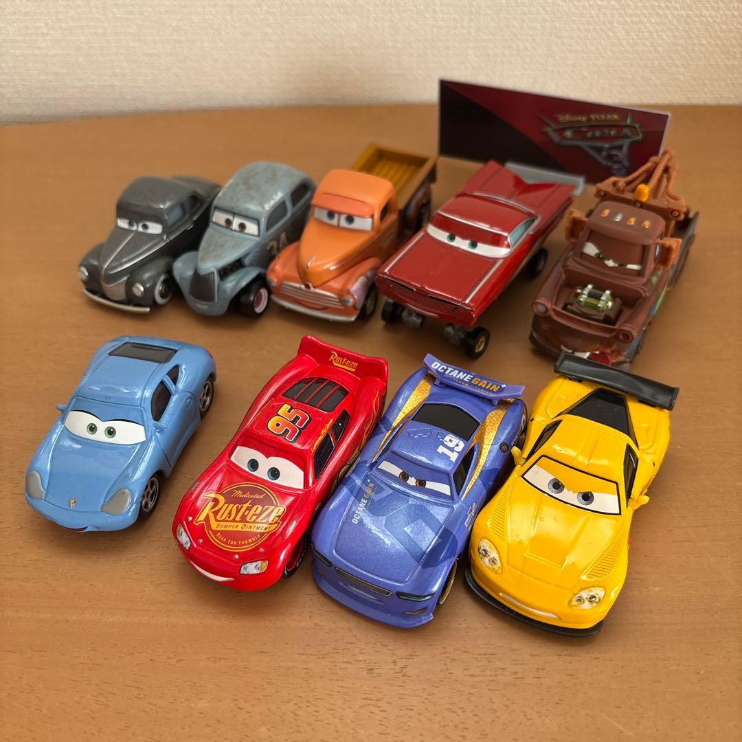 カーズ ミニカー 9台セット マテル社製