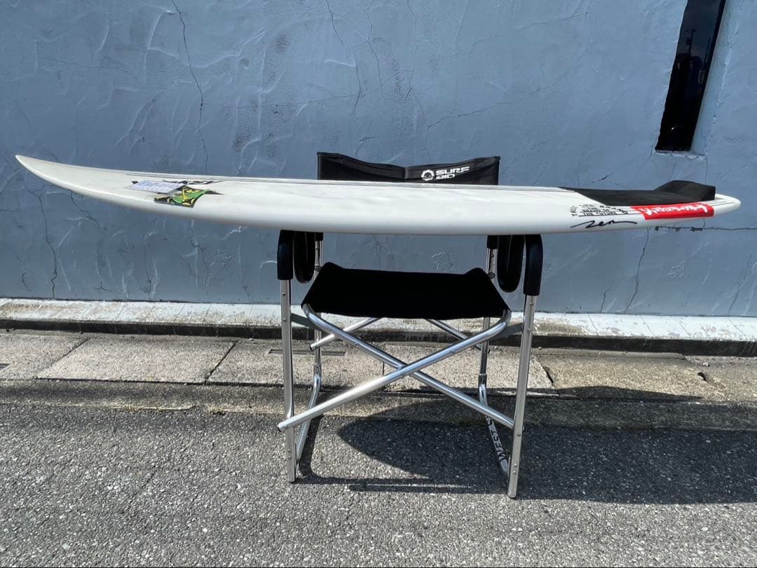 ジャスティスサーフボード　バーニング　5’7