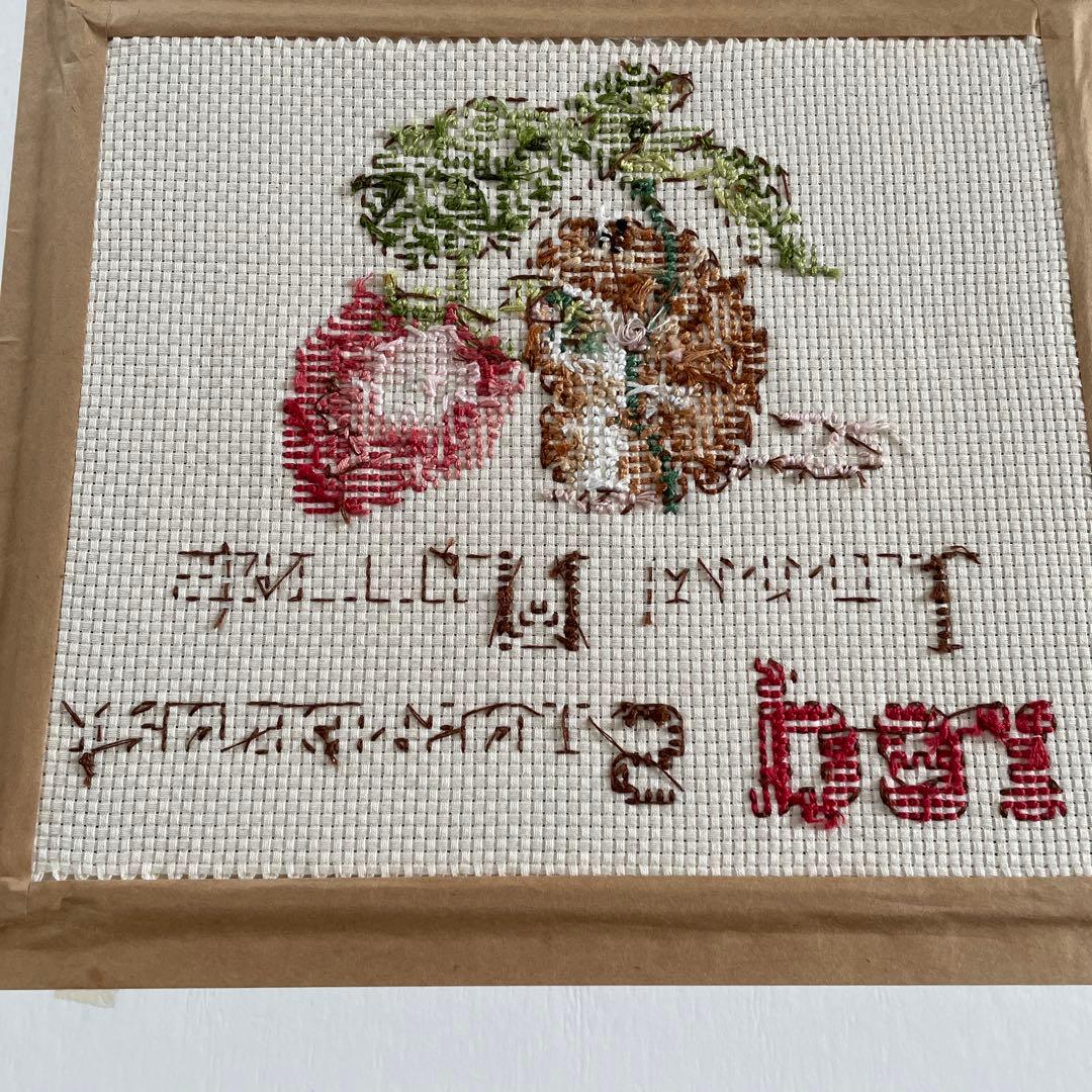 ピーターラビット刺繍額縁