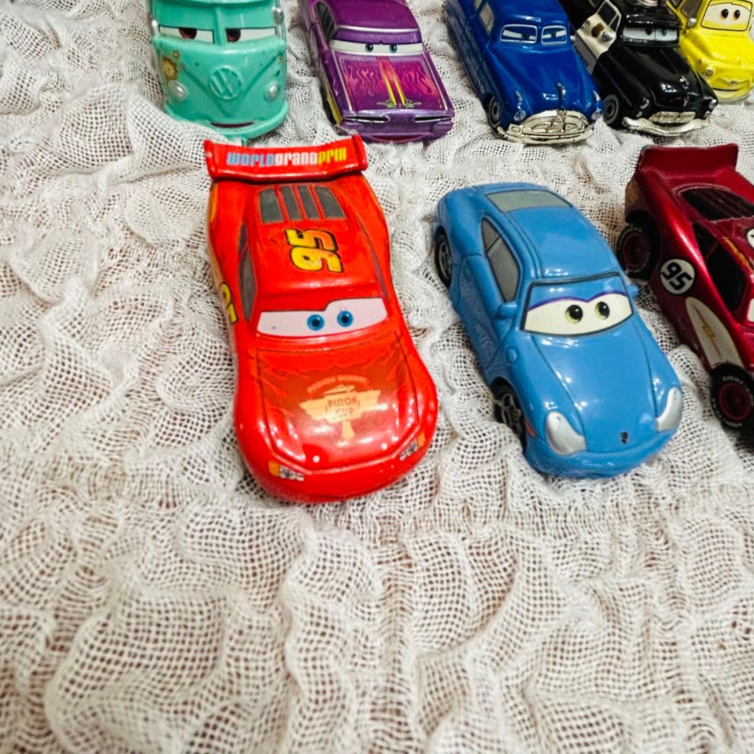 ミニカーセット ライトニング・マックイーン トレーラー付き